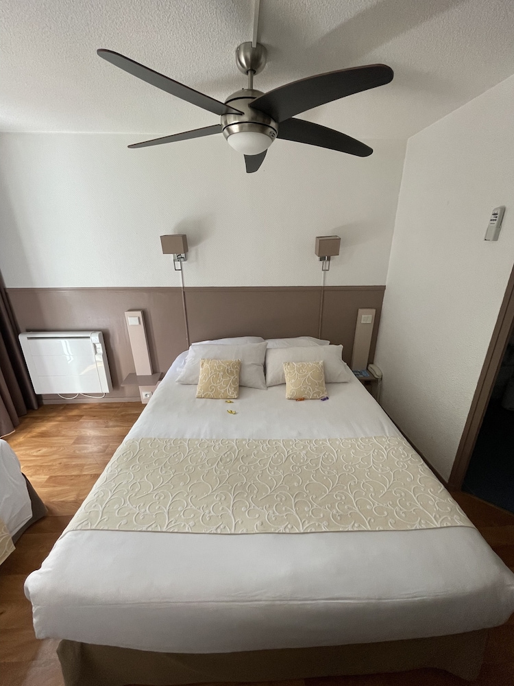 Triple Room - Photo 2