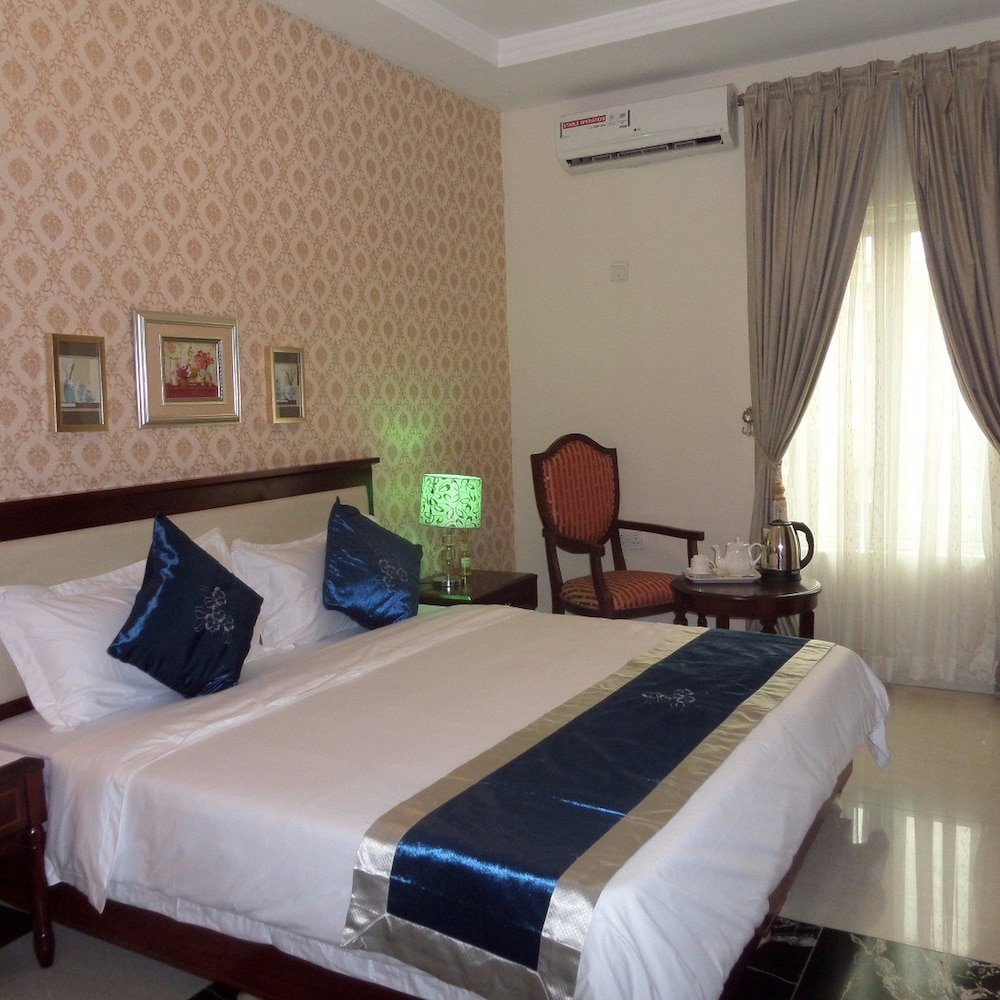 Diplomatic Suite photo 2