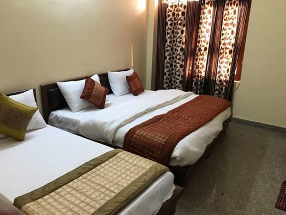 Executive Triple Room, Multiple Beds, Smoking, Park View