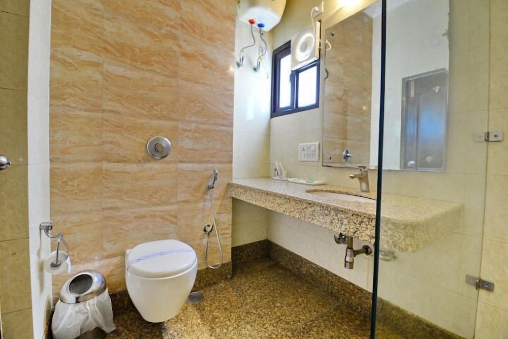 Deluxe Double Room photo 2