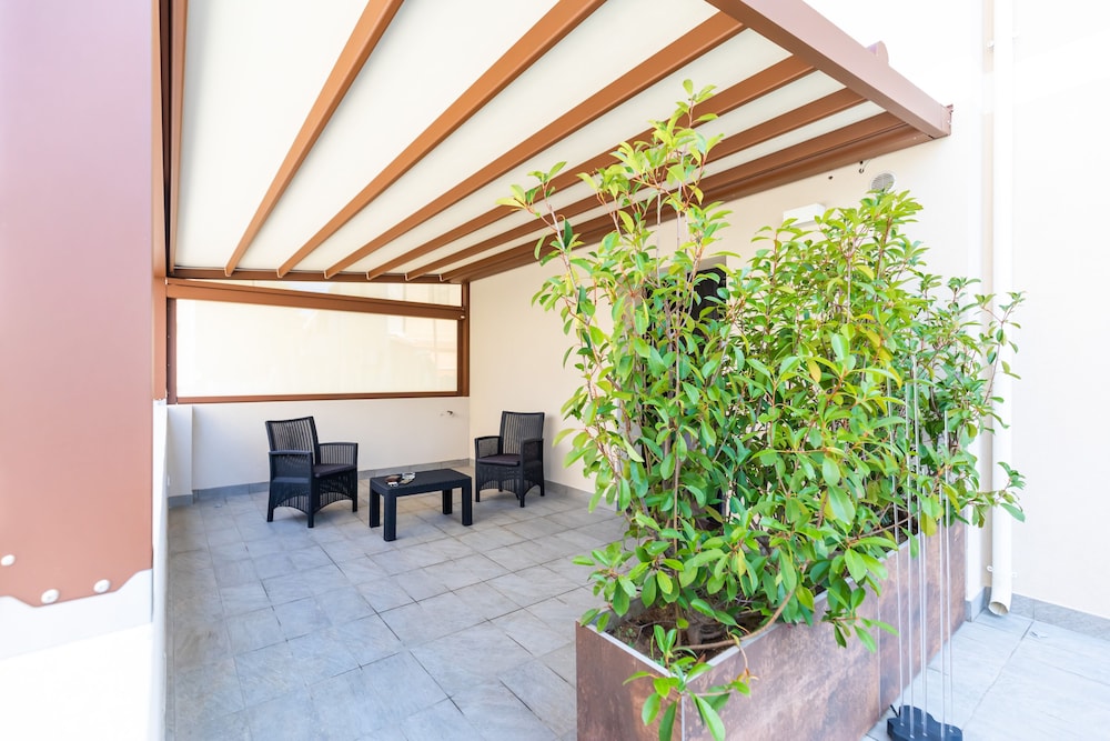Standard Double Room, Patio, Ground Floor photo 3