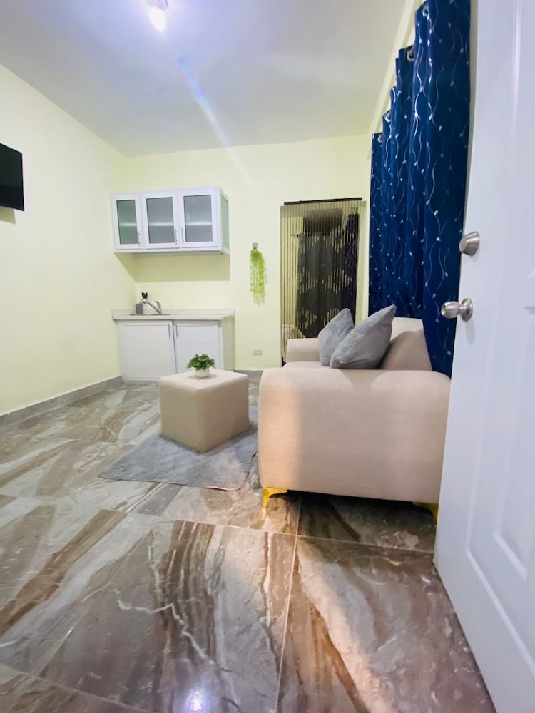 Comfort Room photo 2