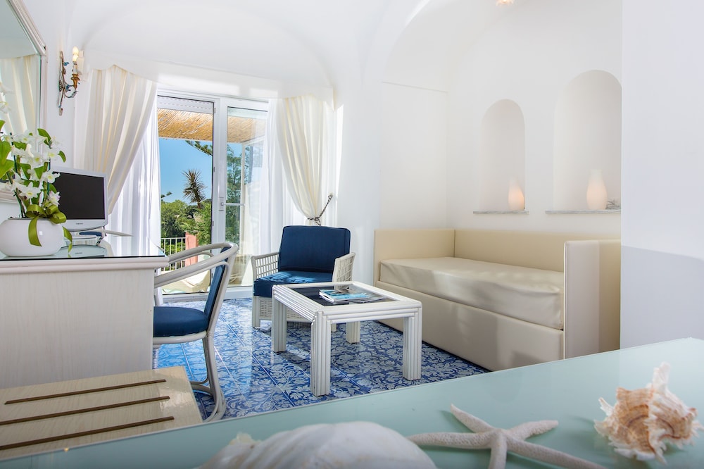 Suite Junior, terrazzo, vista mare (Classic Junior Suite terrace sea view)