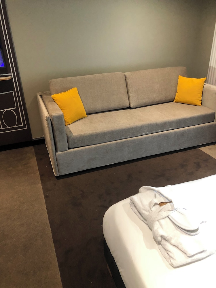 Family Room, 2 Double Beds photo 3