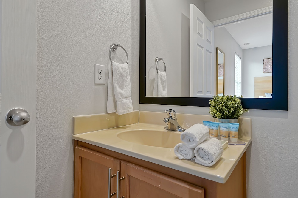 Standard Townhome, 2 Bedrooms, Hot Tub - Photo 28