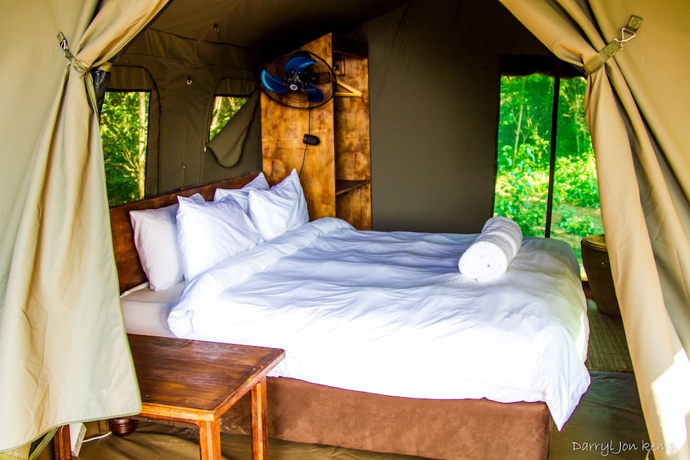 Deluxe Tent