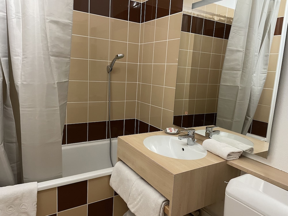 Superior Double Room, Non Smoking, Ocean View - Photo 2