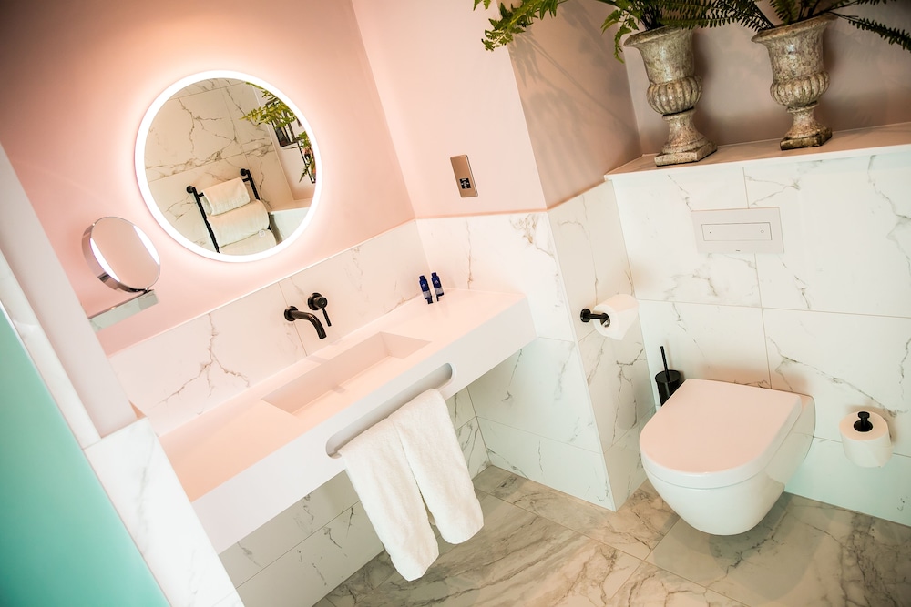 Suite (Penthouse Suite) - Photo 8