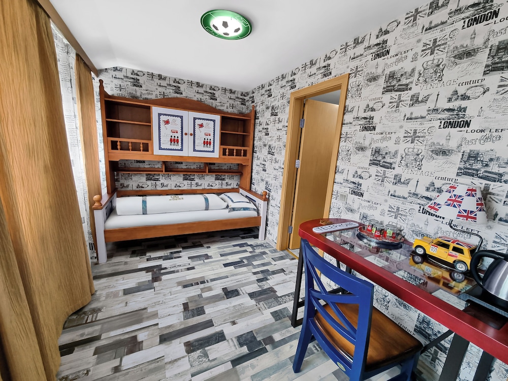 Comfort Room, 2 Bedrooms photo 2