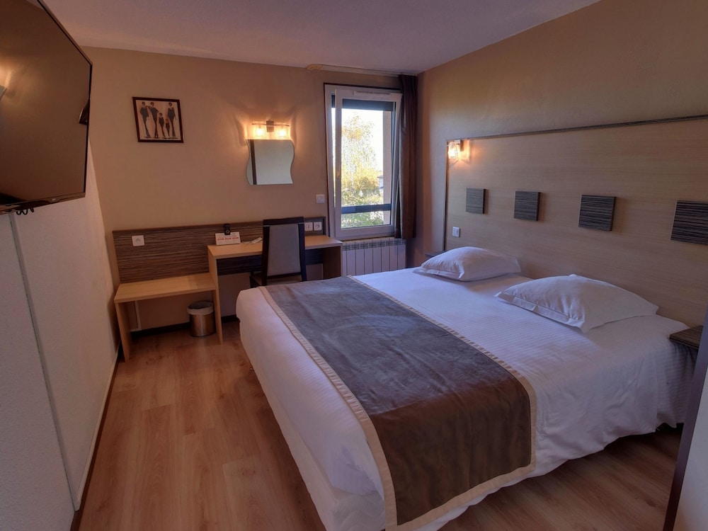 Standard Double Room - Photo 1