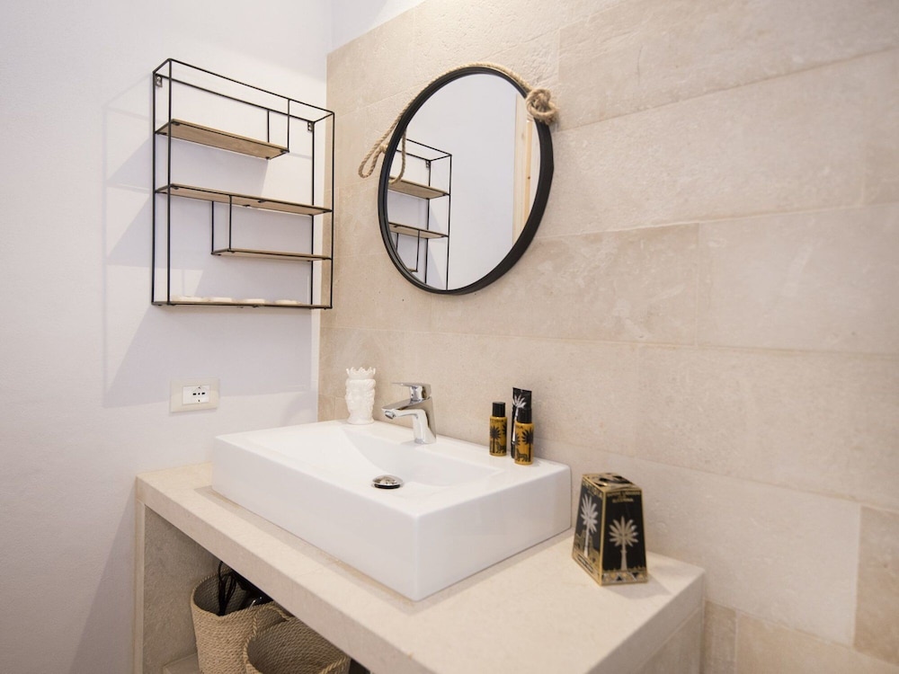 House - Photo 15
