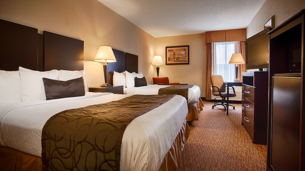 Suite, Multiple Beds, Refrigerator & Microwave, Annex Building - Photo 1