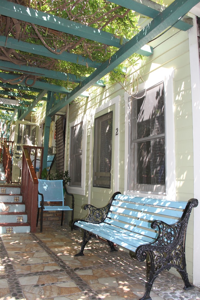 Family Cottage, Non Smoking (1, 2, or 3)