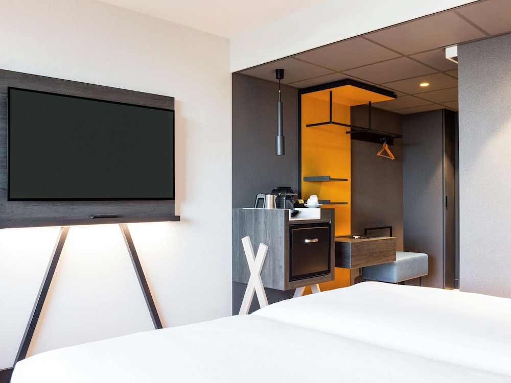 Twin Room, Multiple Beds (Privilege) photo 2