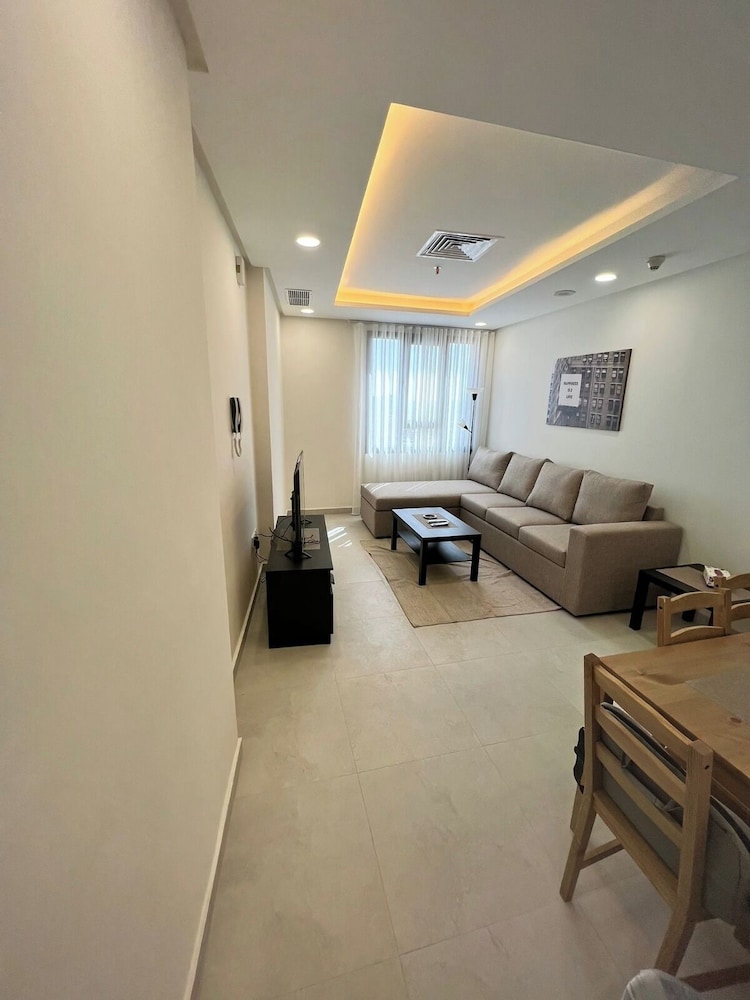 One Bedroom Apartment