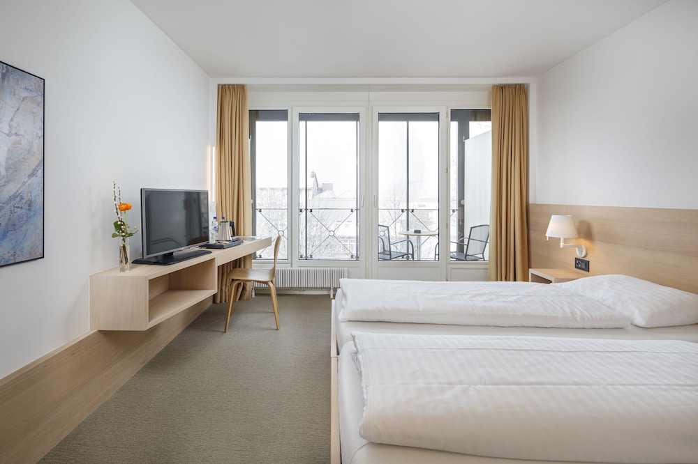 Standard Twin Room, 1 Double Bed photo 2