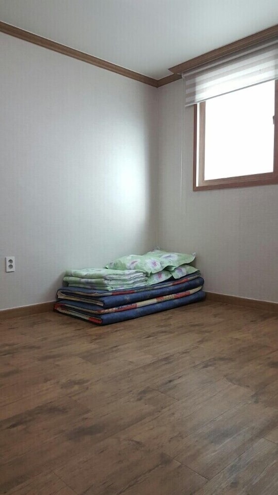Apartment photo 3