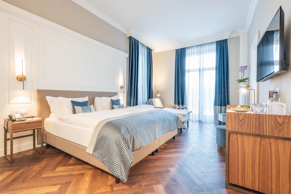 Family Room (Belle Etage) - Photo 1