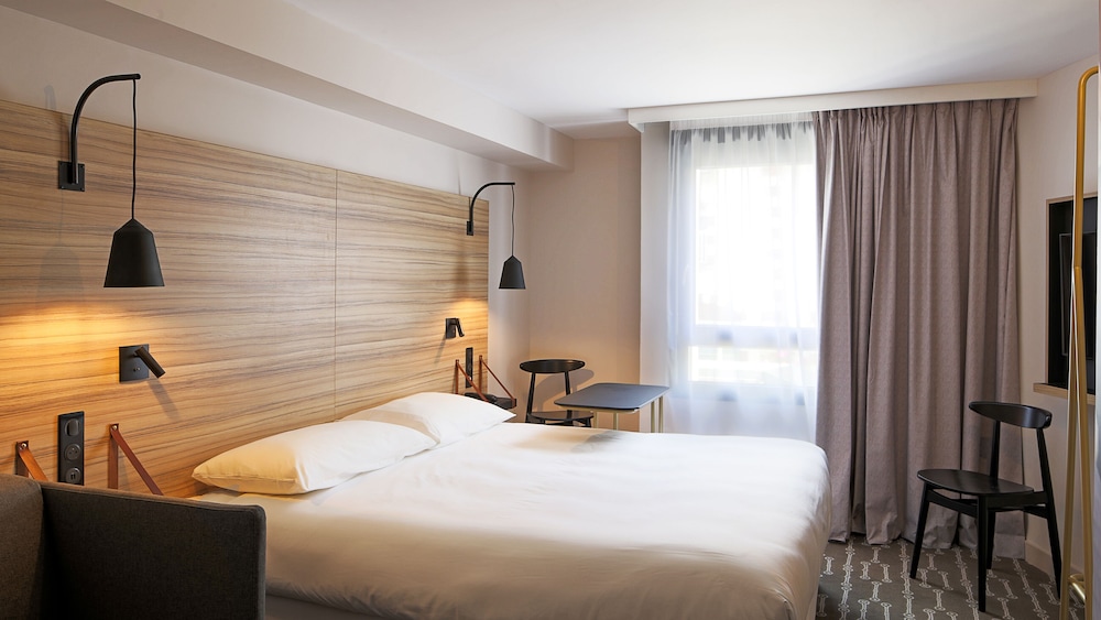 Standard Room, 1 Double Bed with Sofa bed - Photo 5