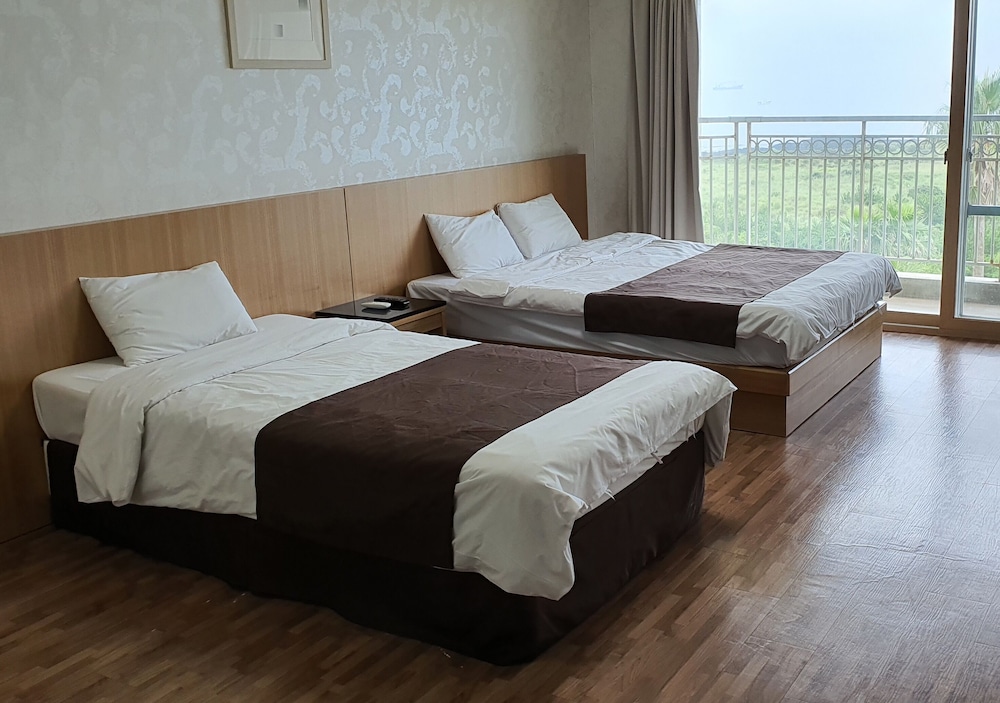Twin Room, Ocean View photo 1