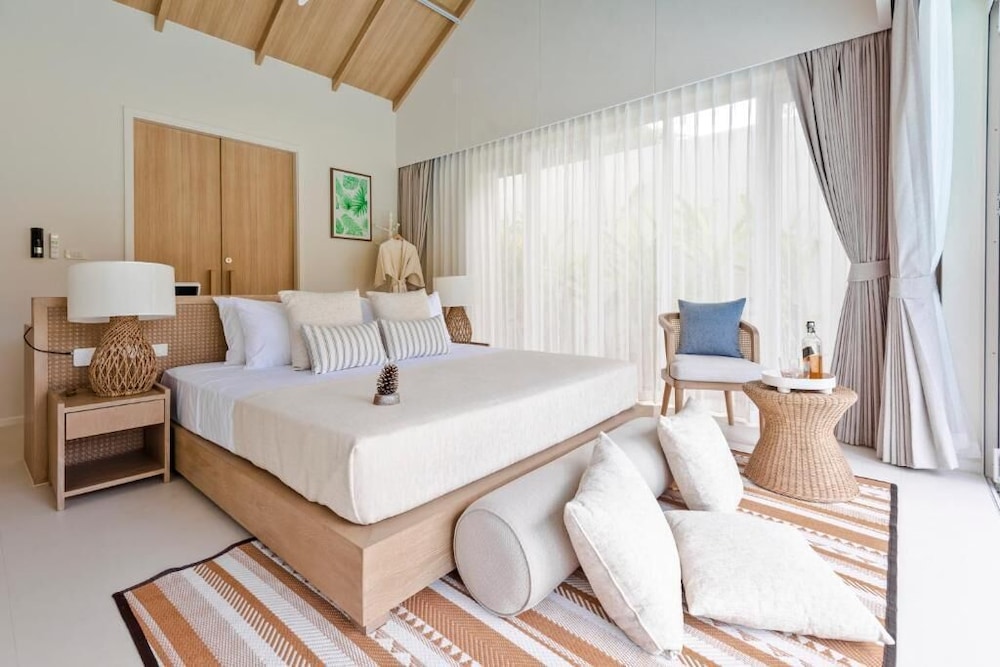 2-Bedroom Pool Villa - Photo 3