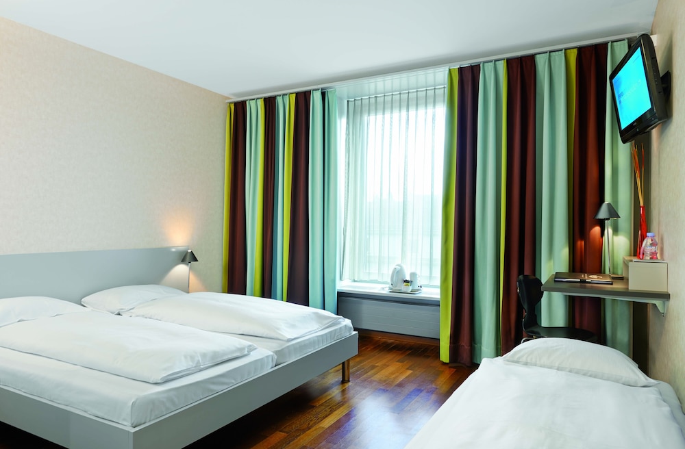 Standard Triple Room - Photo 4