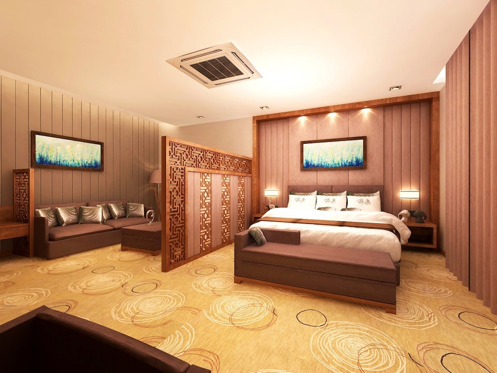 Luxury Suite, 1 King Bed