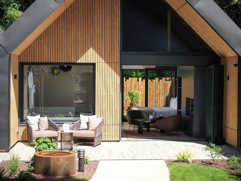 Deluxe Double Room, Garden View