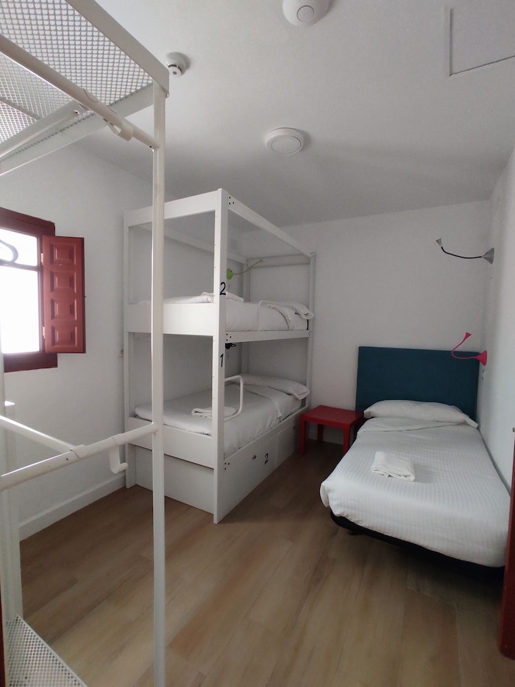 Triple Room - Photo 2