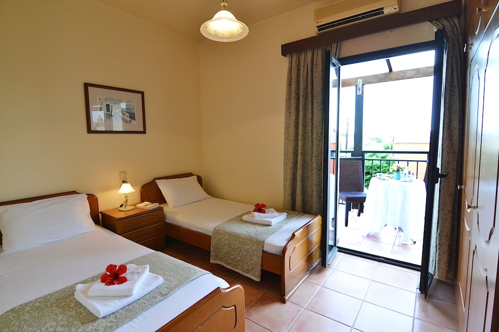 Villa, 3 Bedrooms (Christina III) photo 1