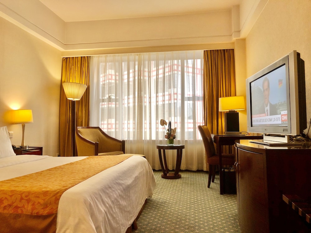 Standard King Room photo 1