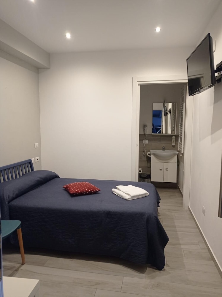 Double Room Single Use