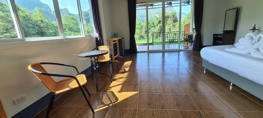 Single Room, 1 King Bed, Mountain View, Mountainside - Photo 1