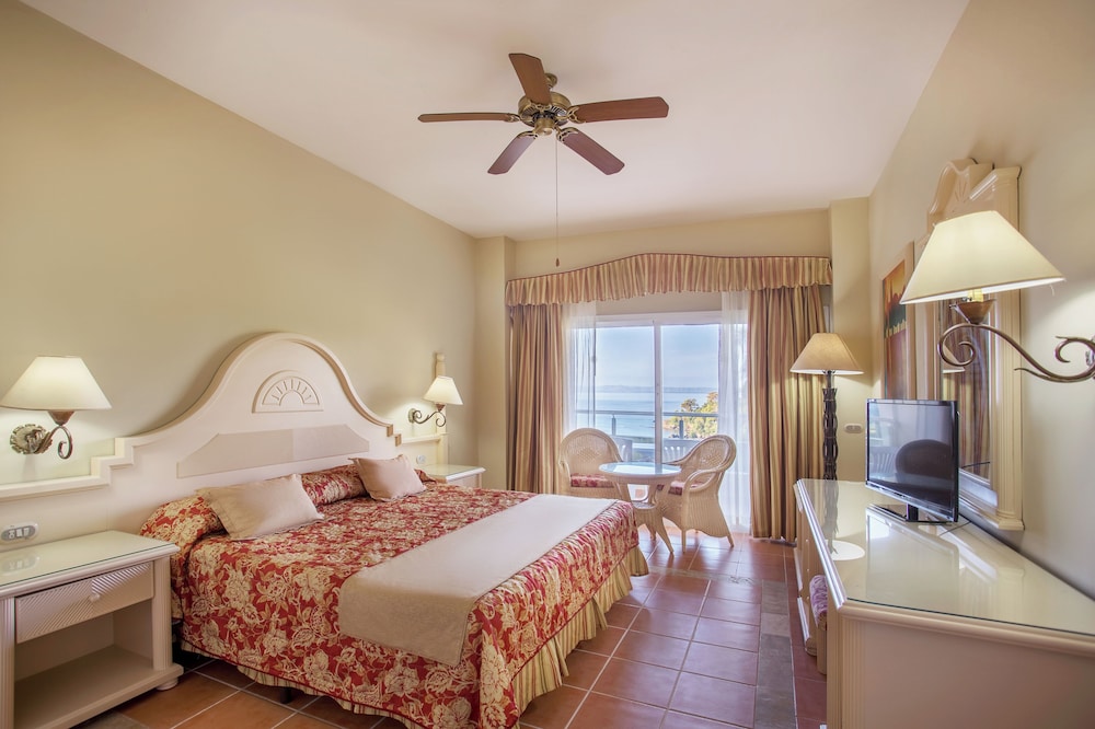 Deluxe Double Room - Photo 1