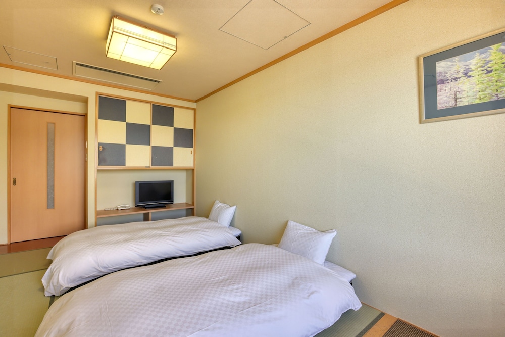 Triple Room, Mt. Fuji View (Non-Smoking) photo 3