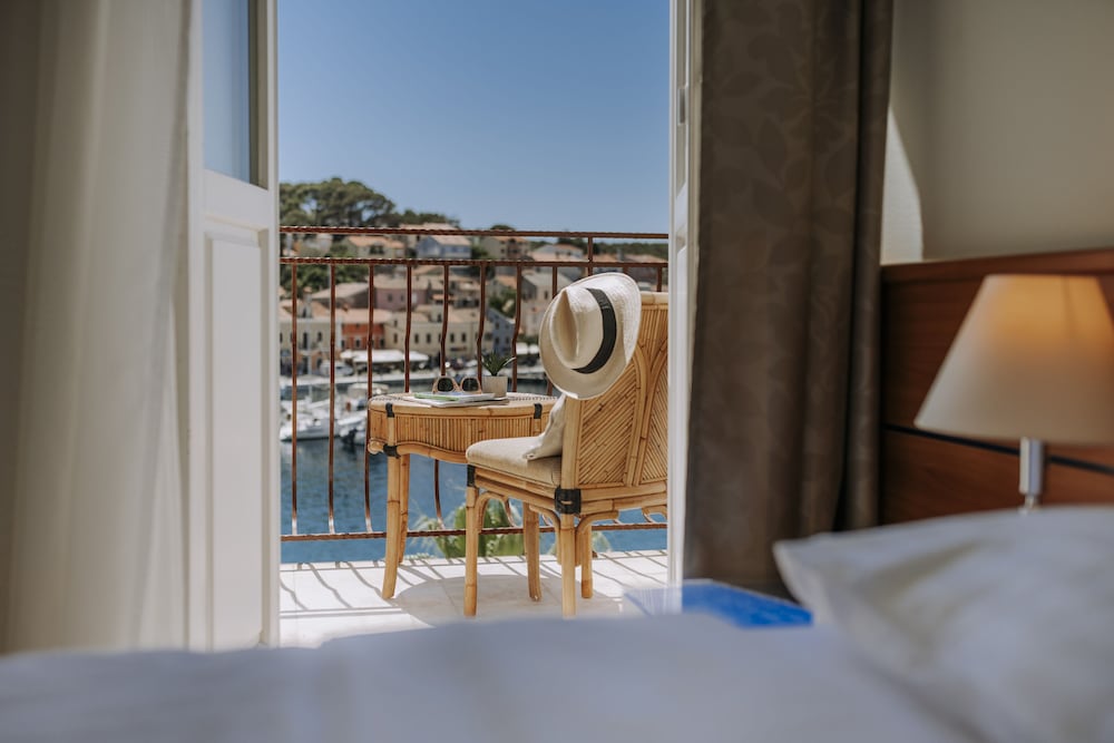Superior Double Room with Sea View and Balcony photo 1