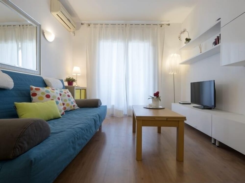 Apartment, 2 Bedrooms, Balcony, Pool View