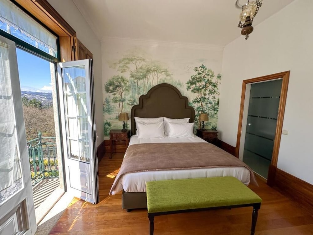 Double Room, Balcony, City View photo 3