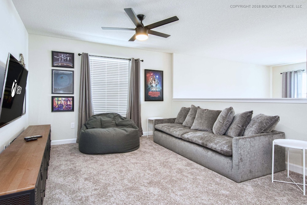 Stunning 5BD Home Private Pool and Spa Game Room, Billede 2