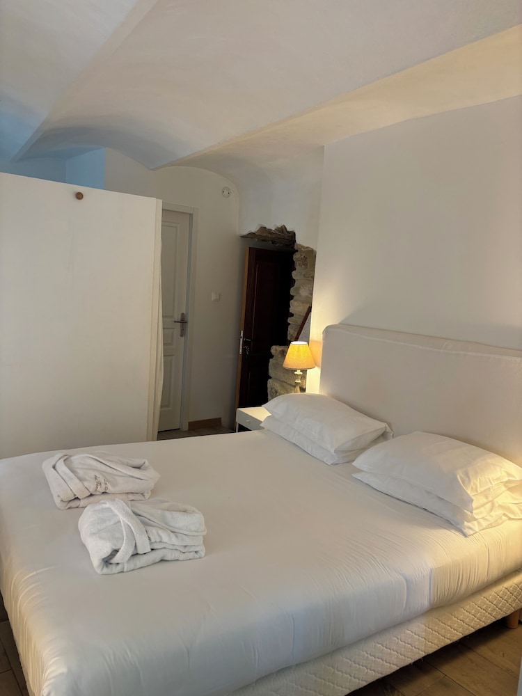 Comfort Double Room (Coquet) - Photo 17