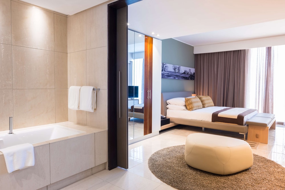 Suite, Balcony, Sea View - Photo 2
