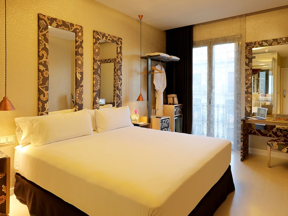 Premium Double Room Single Use photo 2