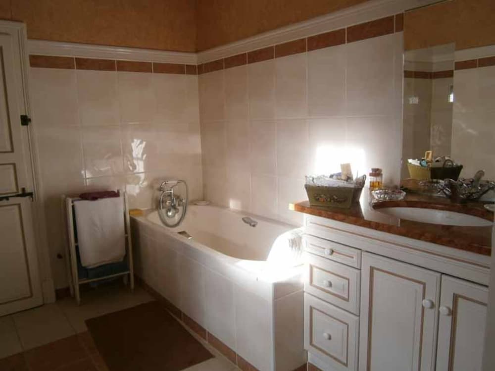 Double or Twin Room (Bleue) photo 2