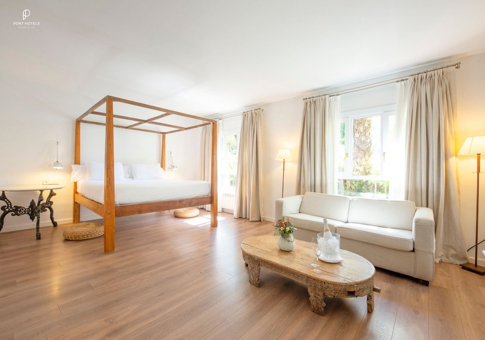 Junior Double Room (2 Adultos)