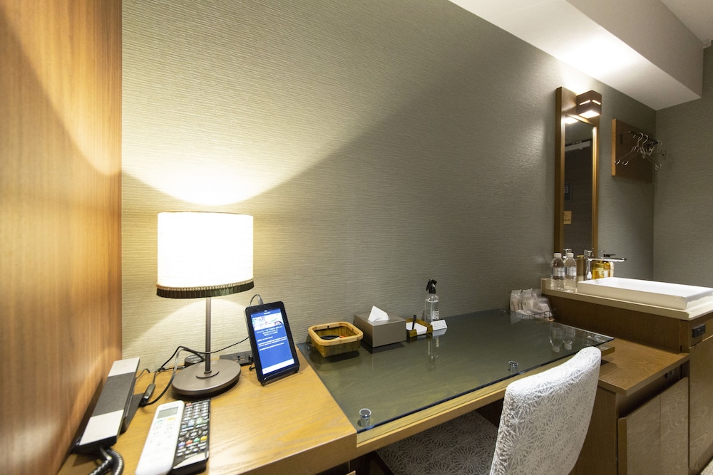Standard Double Room, Non Smoking - Photo 6