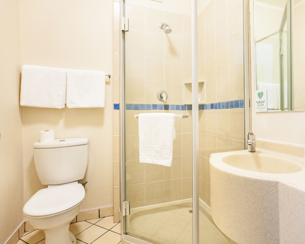 Twin Room, Accessible, Non Smoking photo 2