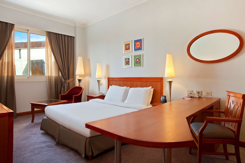 Deluxe Room, 1 King Bed