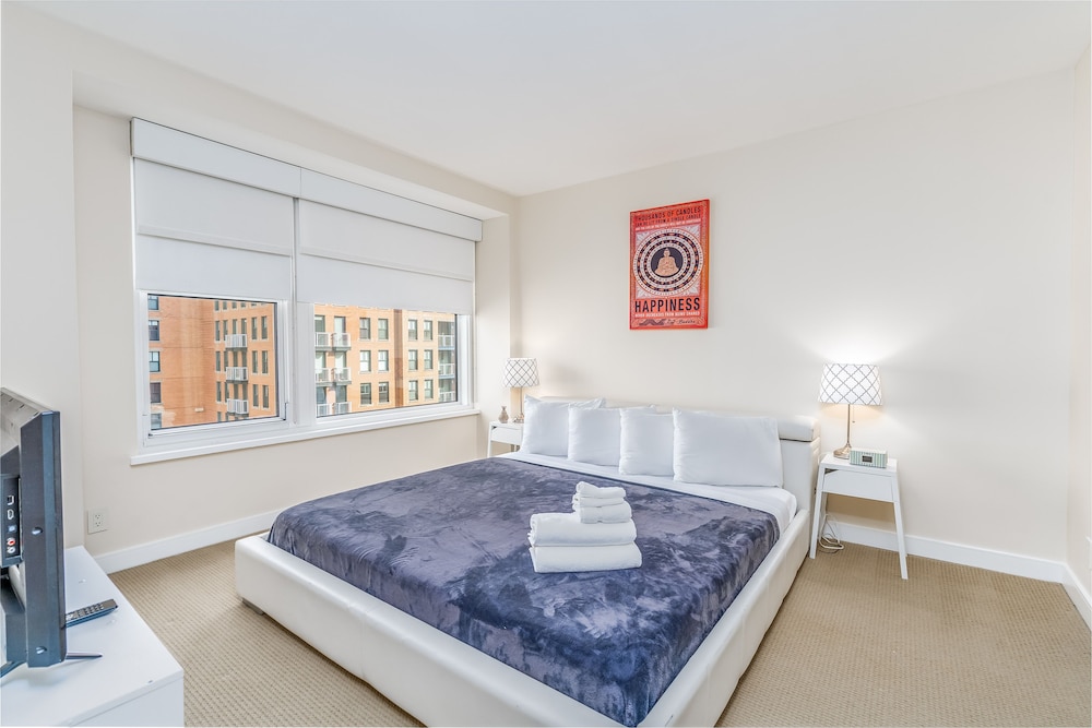 Premium Apartment, 1 Bedroom, Kitchen, City View photo 2