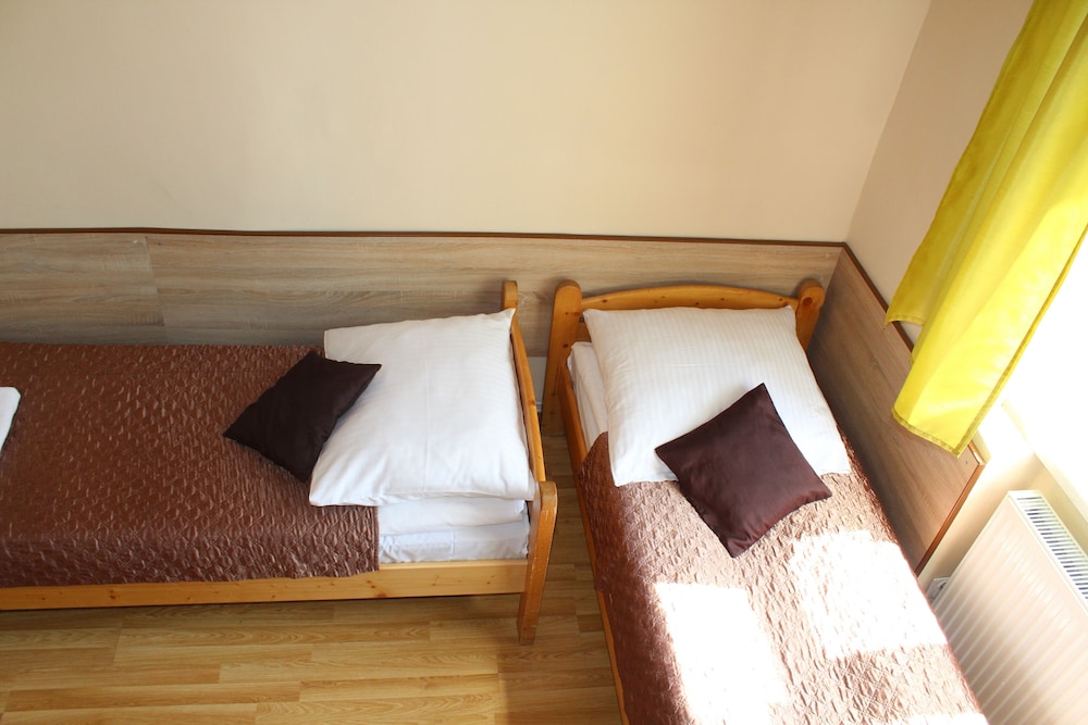Triple Room, Shared Bathroom photo 3