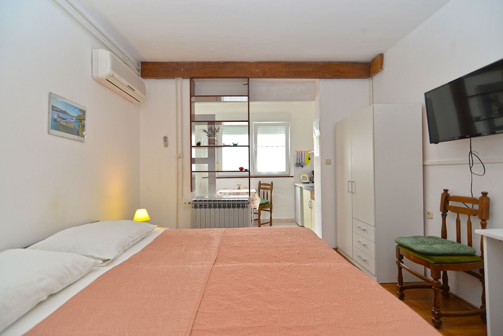Apartment, 1 Bedroom (405/917)